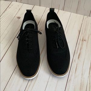 New Original Grand black wingtip oxfords